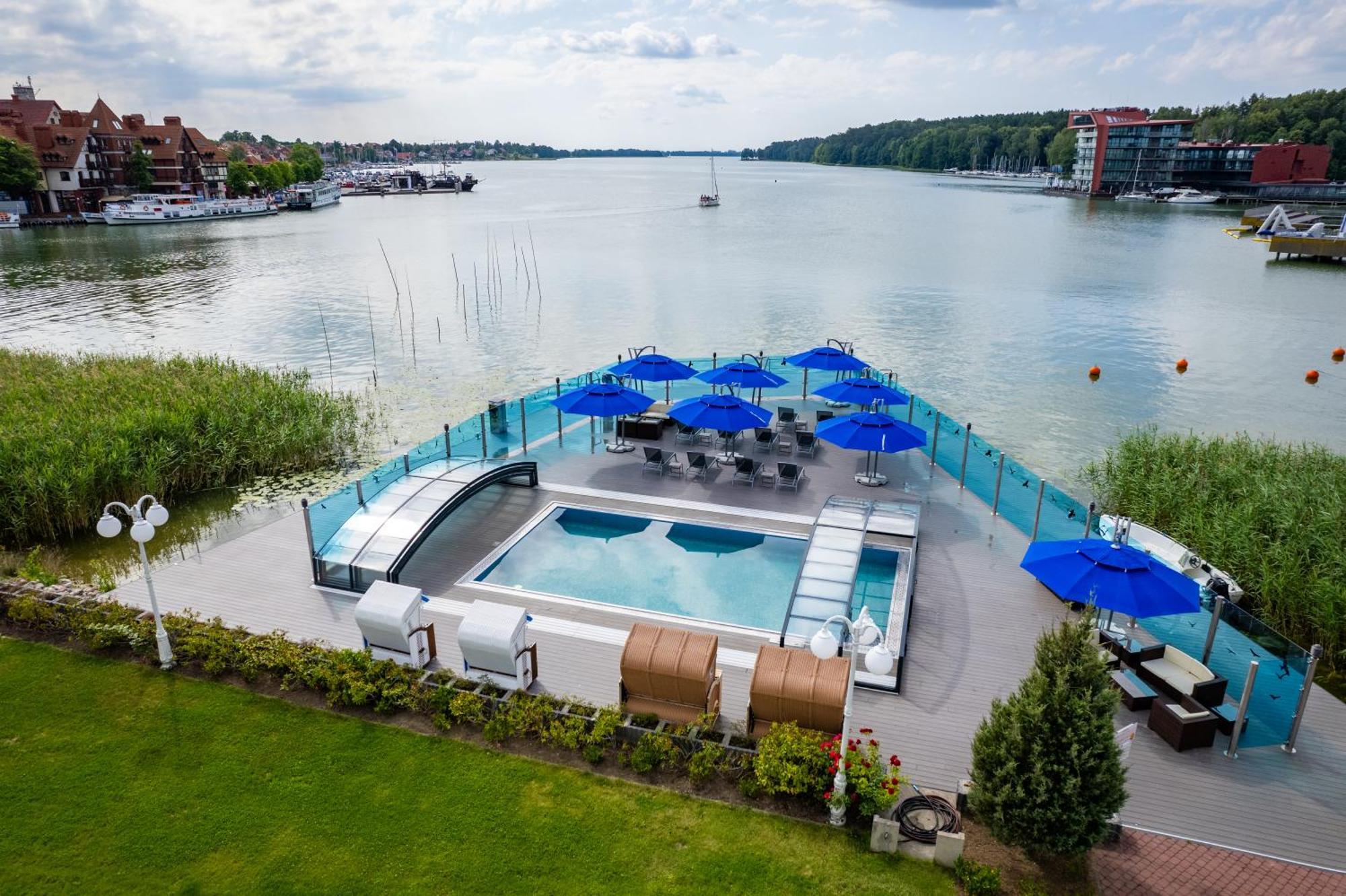 Villa Le Lux Mikołajki Exterior photo